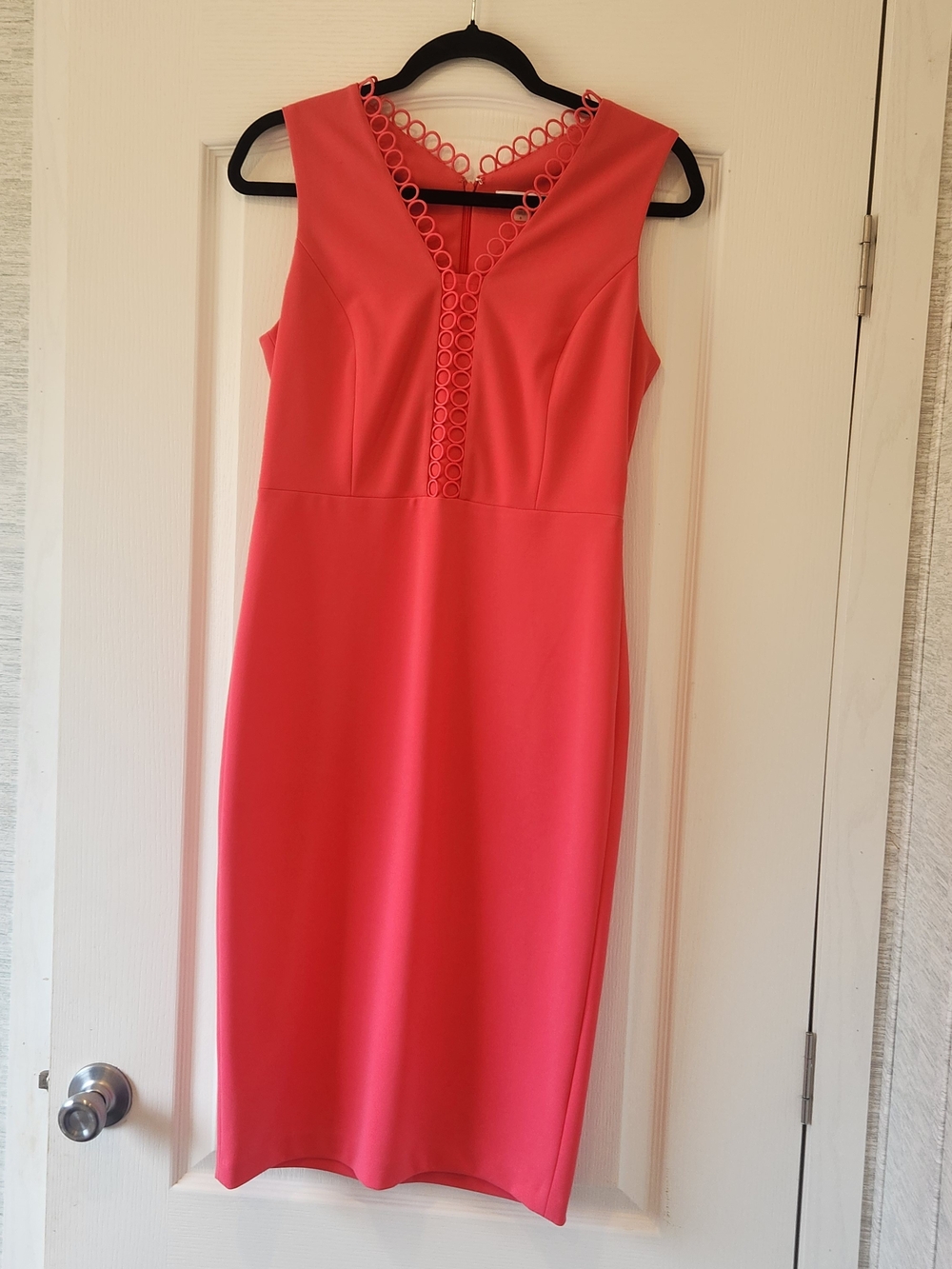Calvin Klein Coral Midi Sheath Dress with Circular Lace Trim 6 Euc